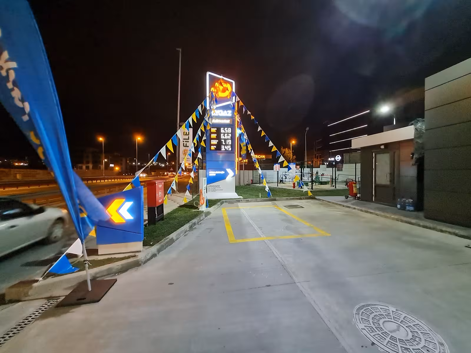 Aygaz Otogaz İstasyonu - Erhan Dedeoğlu Petrol — Akaryakıt Ve LPG İstasyonları, Bahçelievler · fotoğraf 2