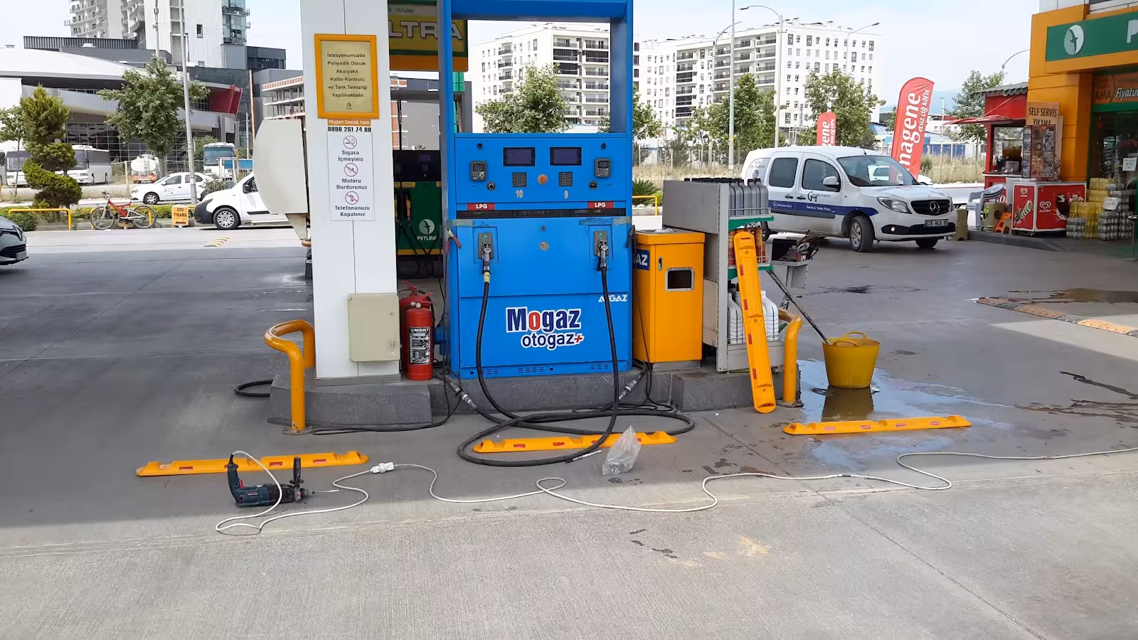 Mogaz Otogaz — Akaryakıt Ve LPG İstasyonları, Bornova · fotoğraf 2