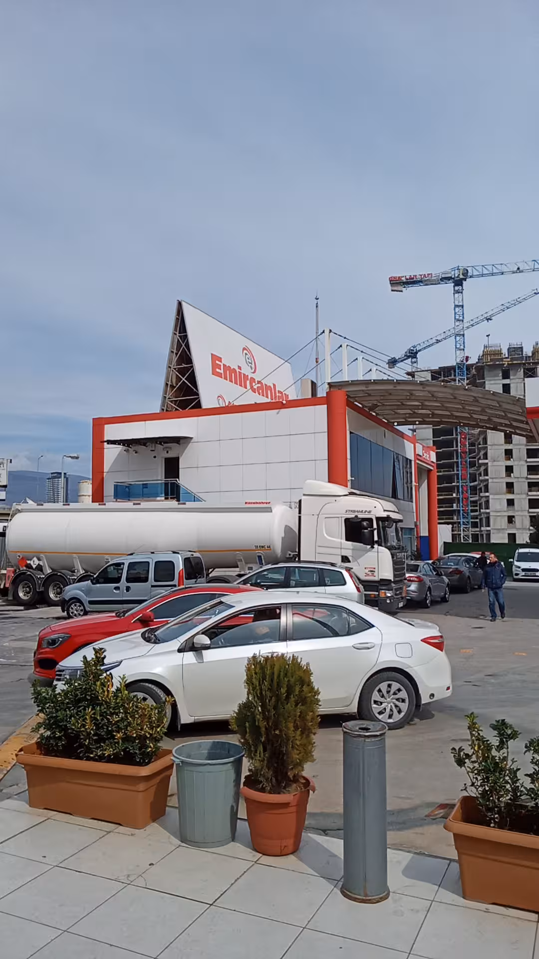 Opet Emircanlar Petrol — Akaryakıt Ve LPG İstasyonları, Konak · fotoğraf 4