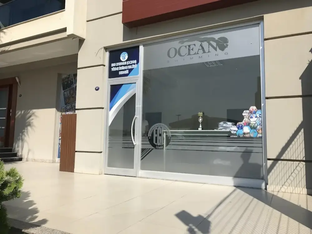 Ege Ocean Yüzme İhtisas Kulübü - Bornova Yüzme Havuzu — Yüzme Havuzları, Bornova · fotoğraf 3