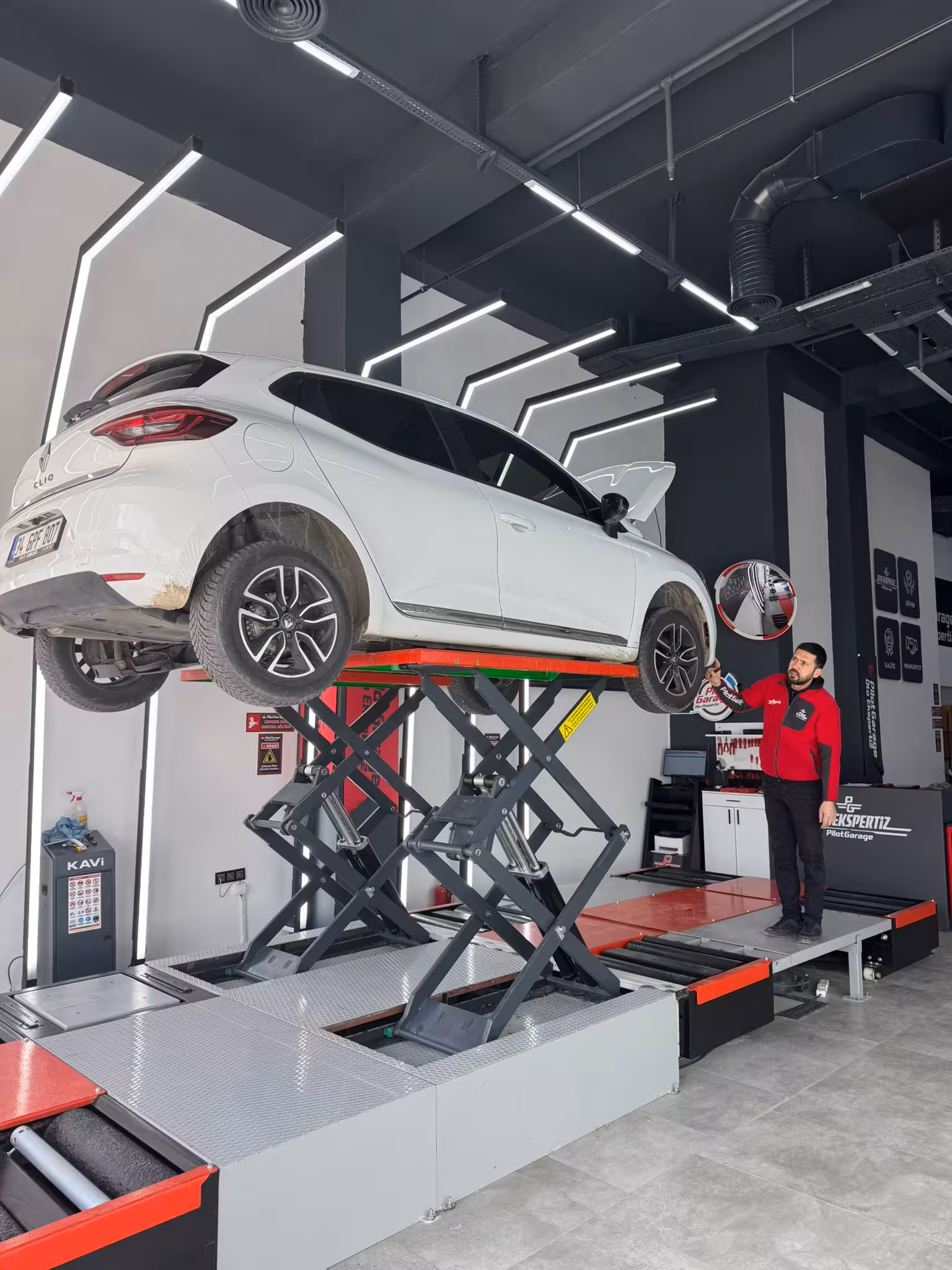 Pilot Garage Çankaya Çukurambar - Ankara Oto Ekspertiz — Oto Ekspertiz, Çankaya · fotoğraf 3