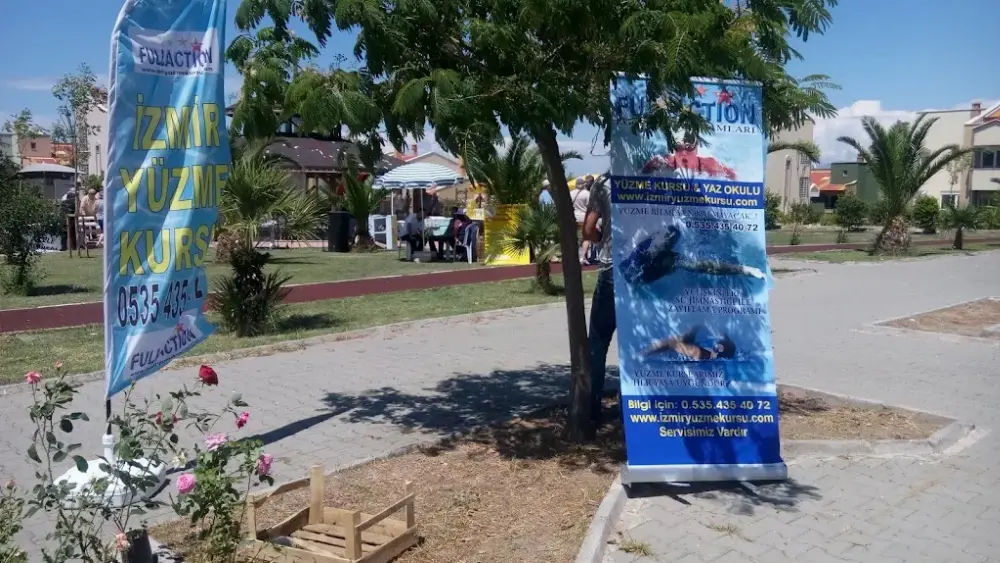 İZMİR YÜZME KURSU — Yüzme Havuzları, Çiğli · fotoğraf 3