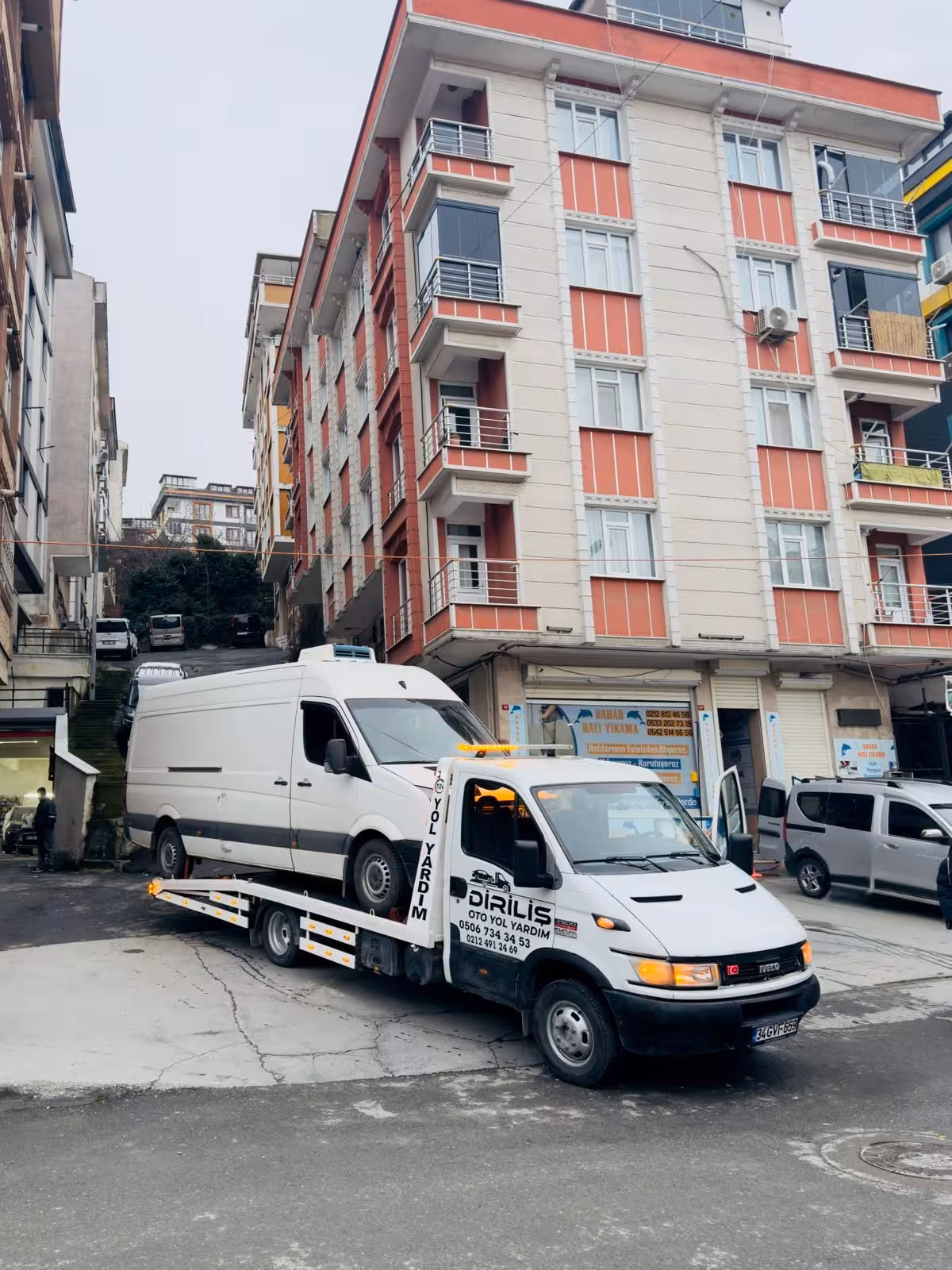 DİRİLİŞ YOL YARDIM - ZEYTİNBURNU ÇEKİCİ — Çekici Ve Yol Yardım, Zeytinburnu · fotoğraf 5