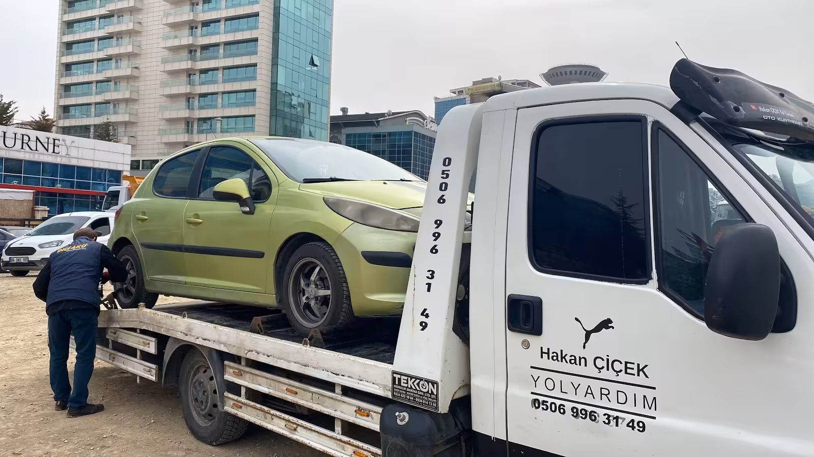 Hakan Çiçek Oto Yol Yardım — Çekici Ve Yol Yardım, Çankaya · fotoğraf 2