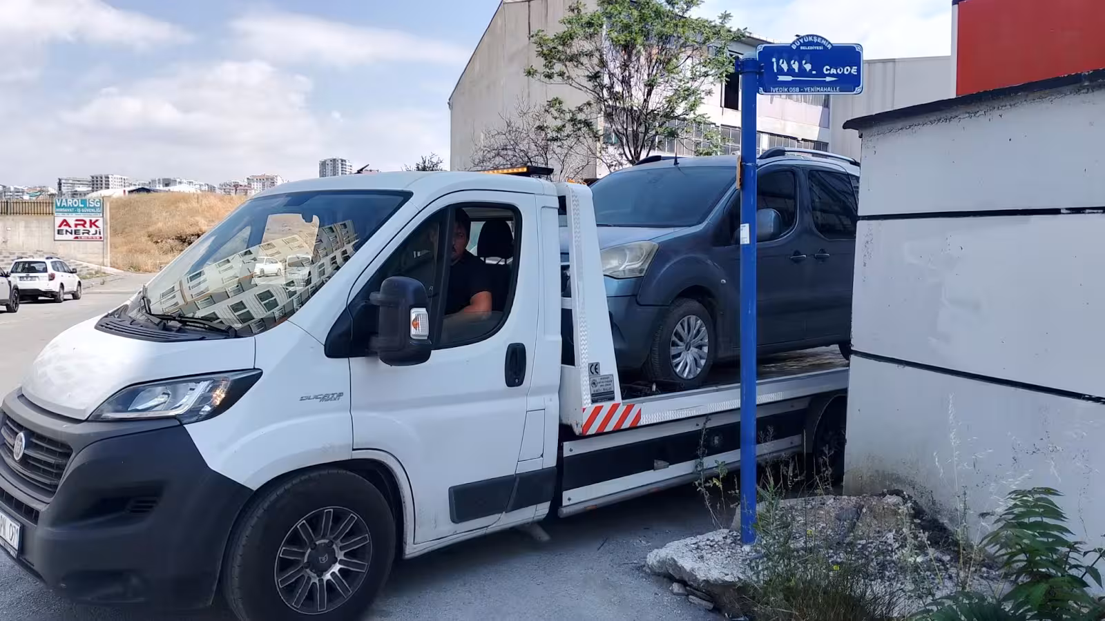 Oto çekici Yol Yardım 7/24 — Çekici Ve Yol Yardım, Çankaya · fotoğraf 3
