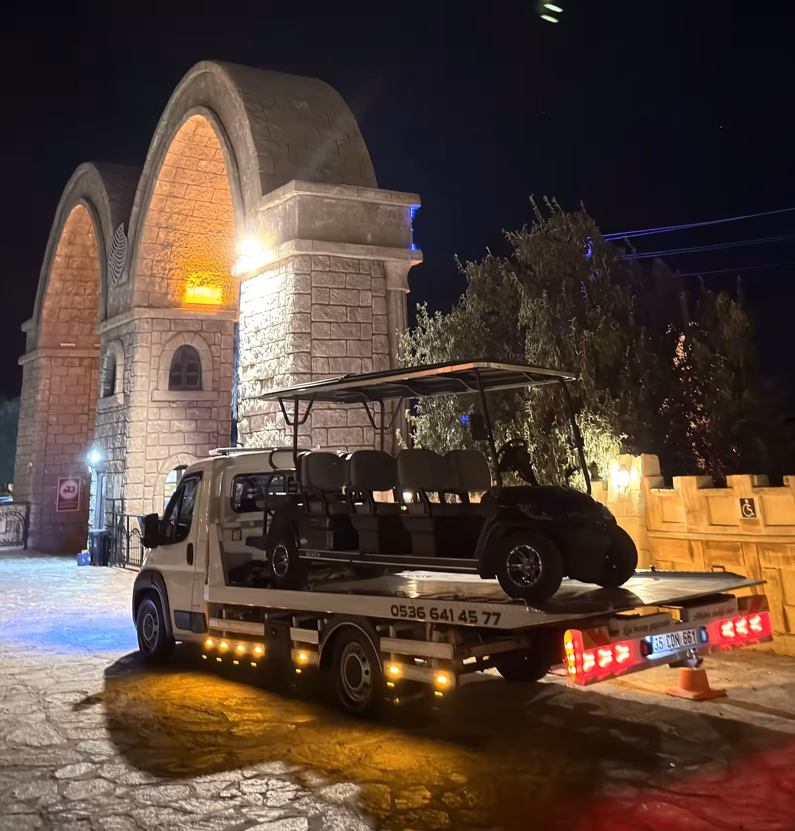 Demirbas 7/24 oto kurtarma-yol yardım-cekici hizmeti — Çekici Ve Yol Yardım · fotoğraf 2