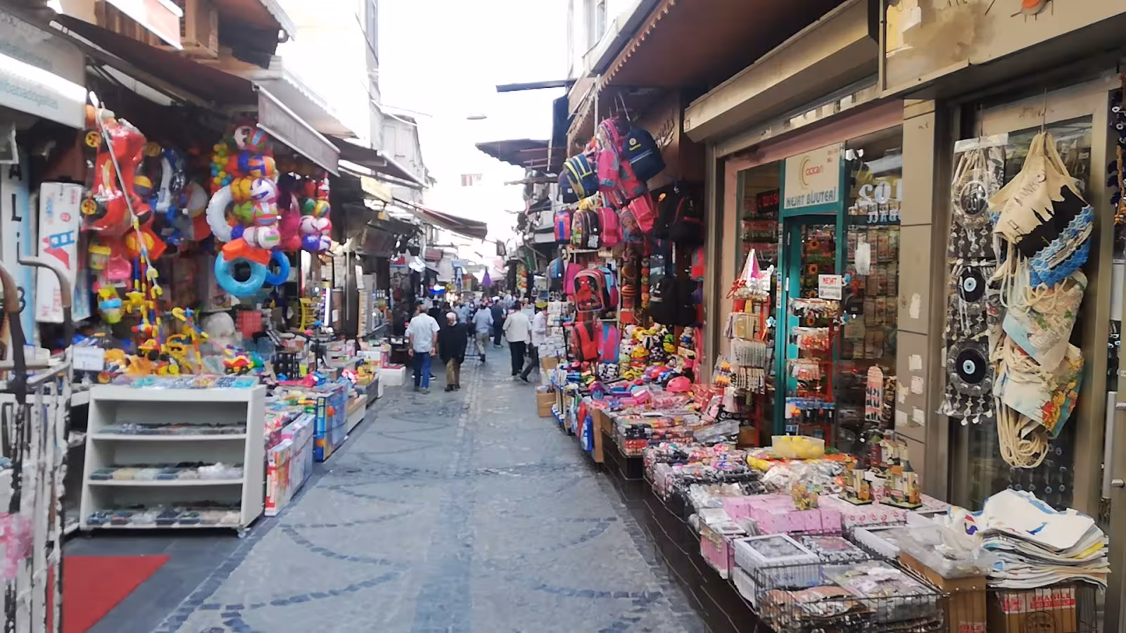 Kral Sport Spor Malzemeleri — Spor Ekipman Mağazaları, Fatih · fotoğraf 4