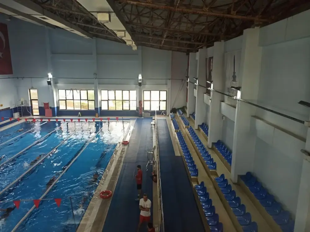 İzmir Büyükşehir Belediyesi Sosyal Yaşam Kampüsü — Yüzme Havuzları, Buca · fotoğraf 2