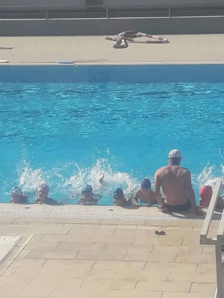 MUHAMMET YILDIZ SPOR TESİSLERİ — Yüzme Havuzları, Bornova · fotoğraf 3