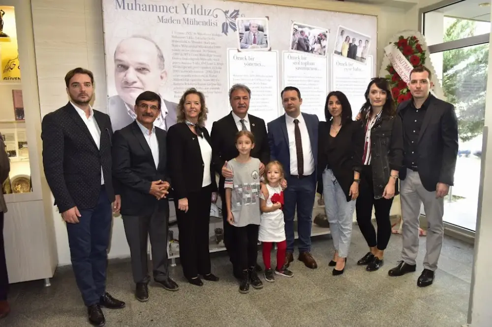 MUHAMMET YILDIZ SPOR TESİSLERİ — Yüzme Havuzları, Bornova · fotoğraf 4