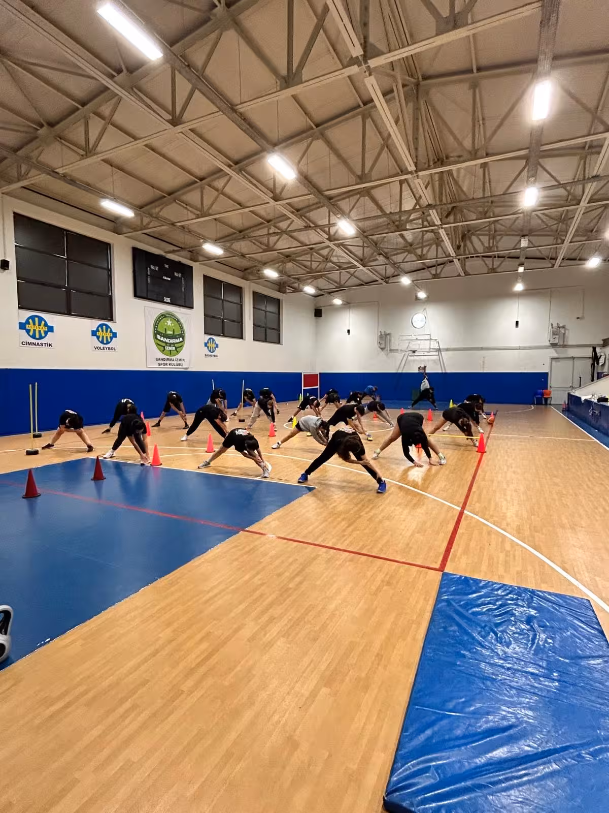 İzmir Best Akademi Besyo Ve Spor Lisesi Hazırlık Kursu — Antrenörlük Hizmetleri, Karabağlar · fotoğraf 3