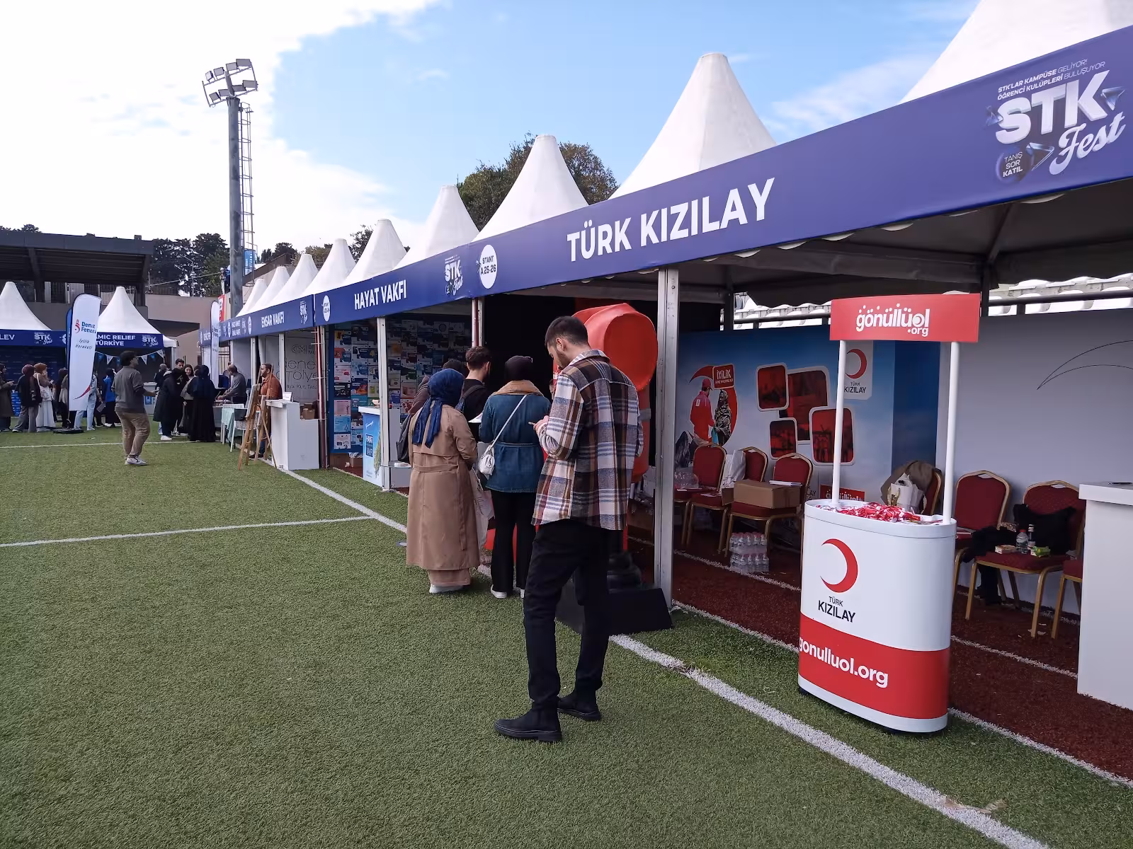 İstanbul Sabahattin Zaim Üniversitesi Futbol Sahası — Futbol Sahaları, Küçükçekmece · fotoğraf 4
