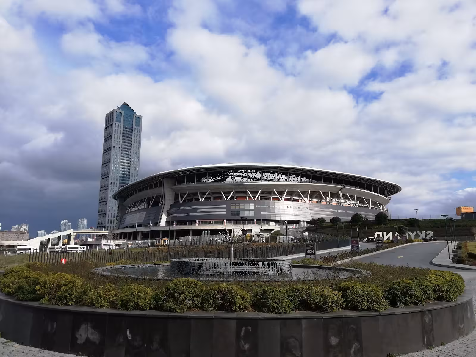 Ali Sami Yen Spor Kompleksi RAMS Park — Futbol Sahaları, Sarıyer · fotoğraf 3