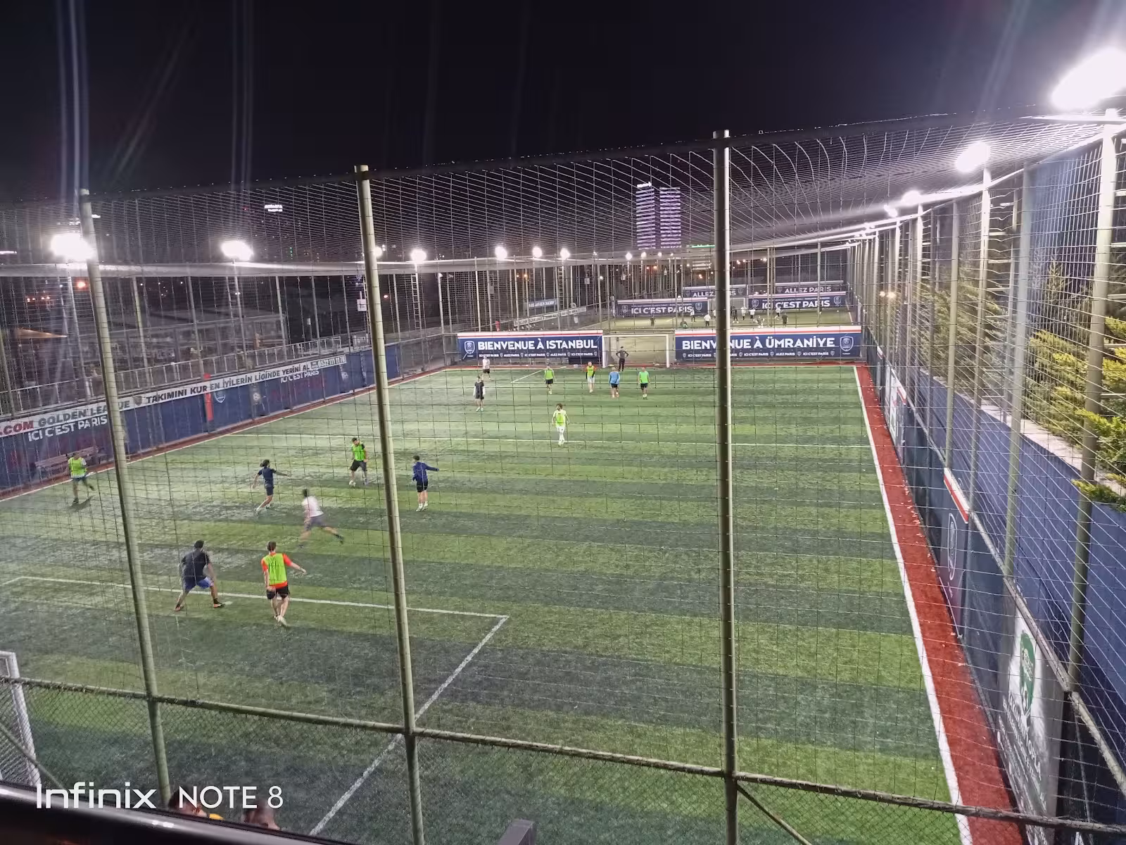 Futbol Park — Futbol Sahaları · fotoğraf 4