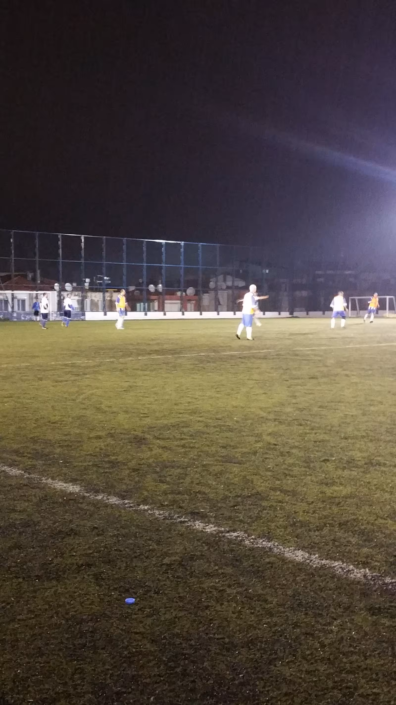 İzmir Büyükşehir Belediyesi Yeşilyurt Futbol Sahası — Futbol Sahaları, Karabağlar · fotoğraf 5