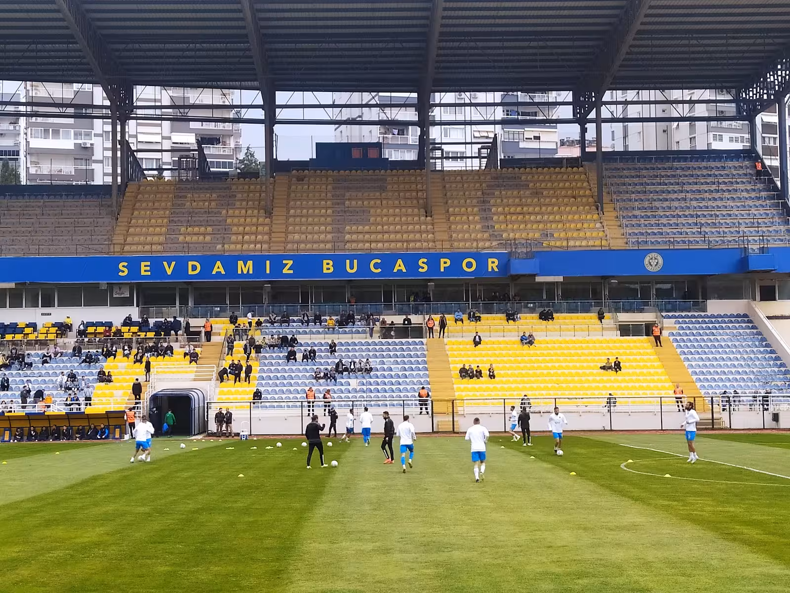 Bucaspor — Futbol Sahaları, Buca · fotoğraf 1