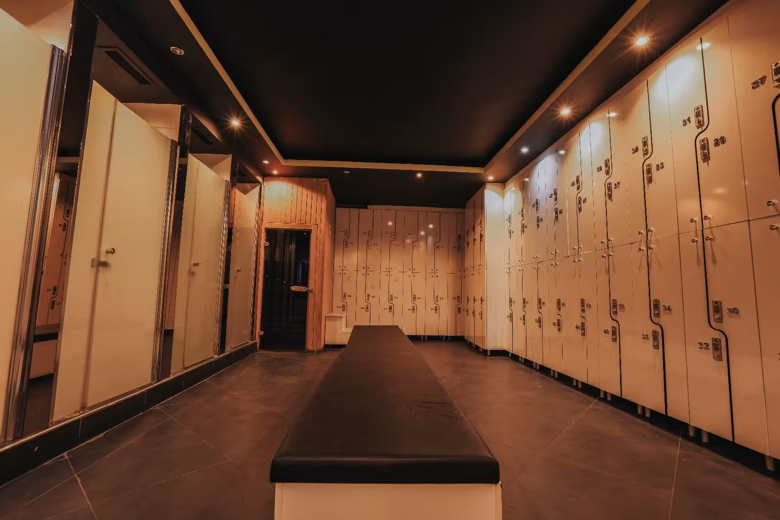 Plus Fitness Club — Spor Salonları Ve Arenalar, Şişli · fotoğraf 4