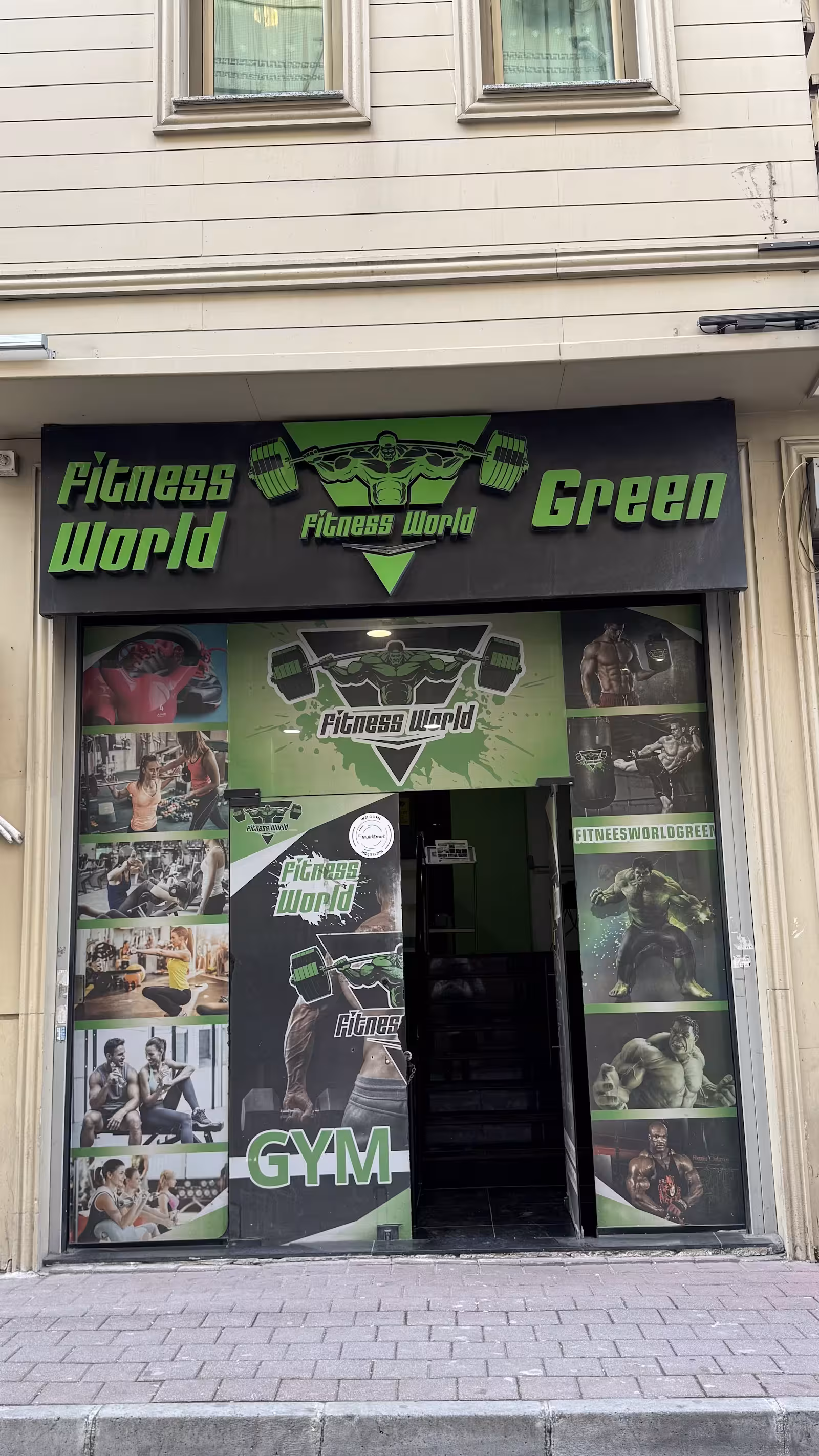 Fitness World Green — Spor Salonları Ve Arenalar · fotoğraf 5