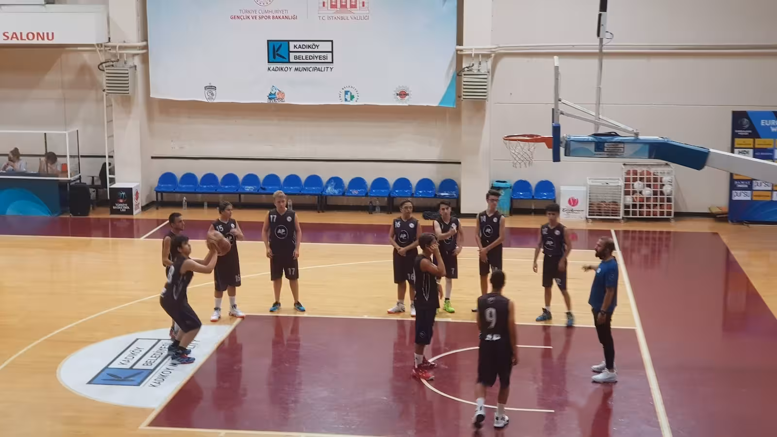 Caferağa Spor Salonu — Spor Salonları Ve Arenalar, Kadıköy · fotoğraf 5