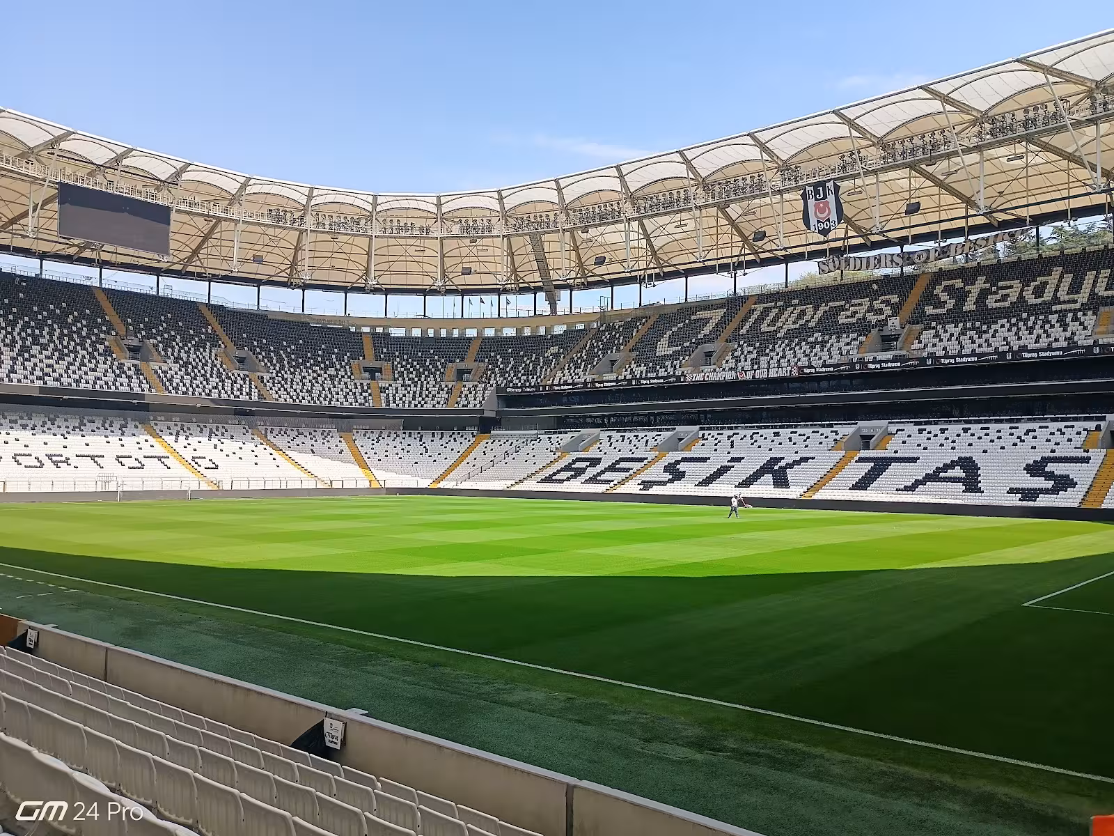 Tüpraş Stadyumu — Stadyumlar, Beşiktaş · fotoğraf 2