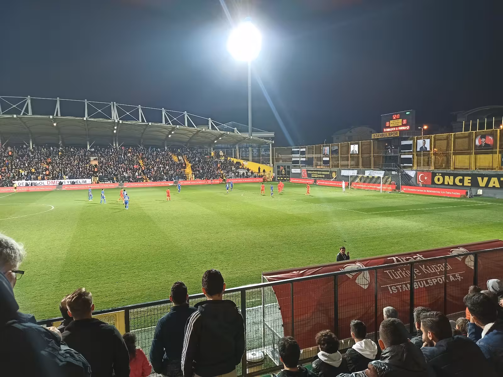 Necmi̇ Kadıoğlu Stadyumu — Stadyumlar, Esenyurt · fotoğraf 4