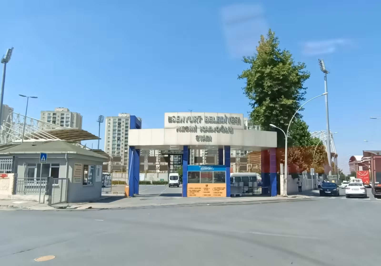 Necmi̇ Kadıoğlu Stadyumu — Stadyumlar, Esenyurt · fotoğraf 5
