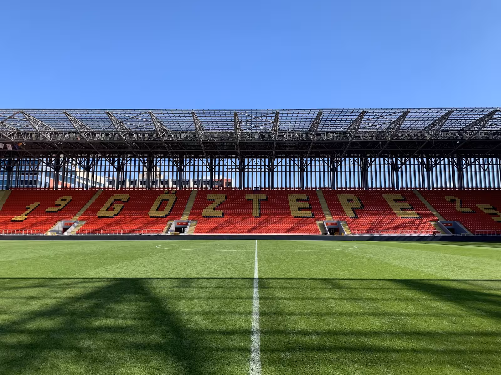 ISONEM Park Gürsel Aksel Spor ve Sağlıklı Yaşam Merkezi — Stadyumlar, Konak · fotoğraf 2