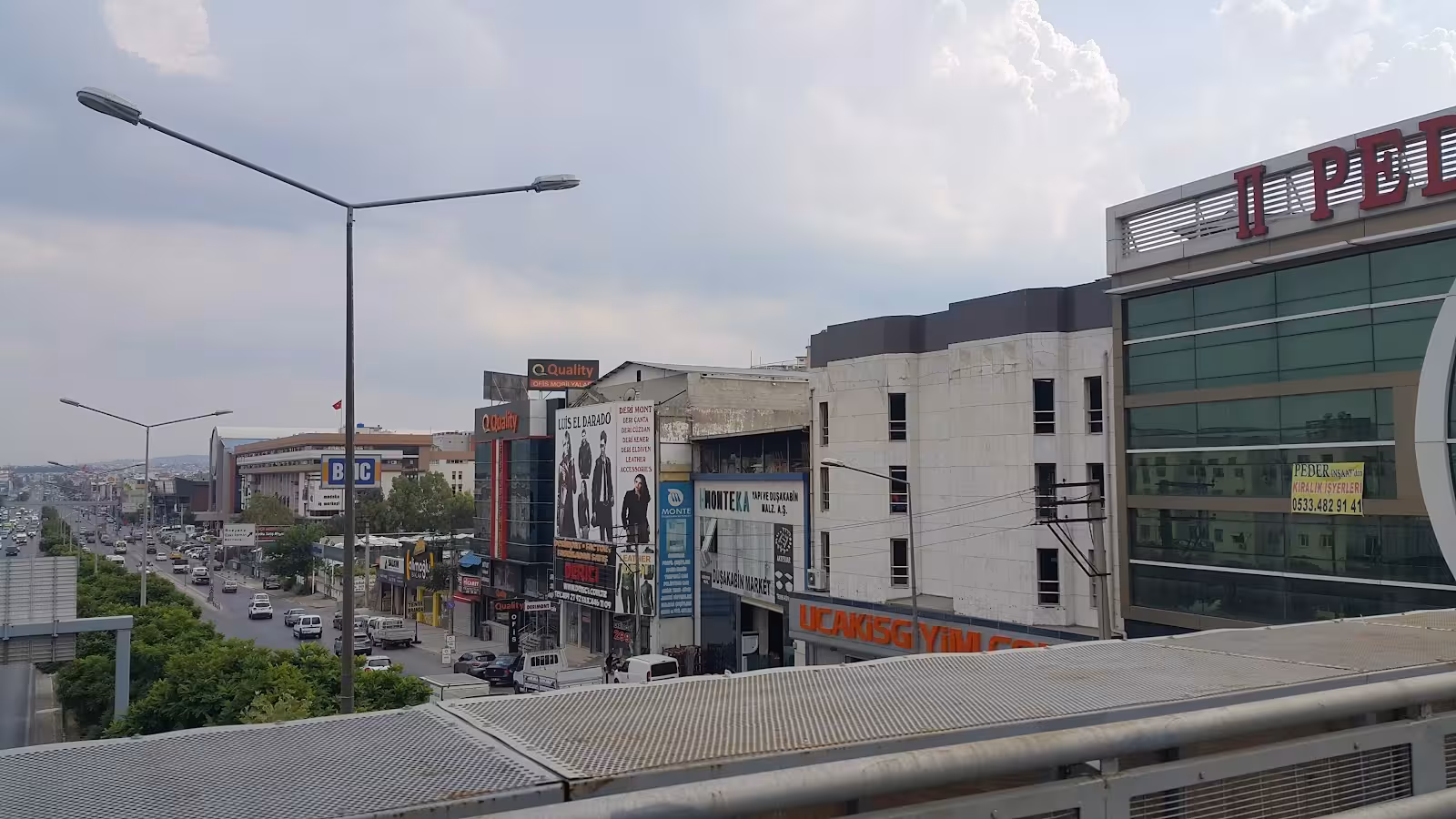 Karabağlar Sanayi Sitesi — Sanayi Siteleri, Karabağlar · fotoğraf 1