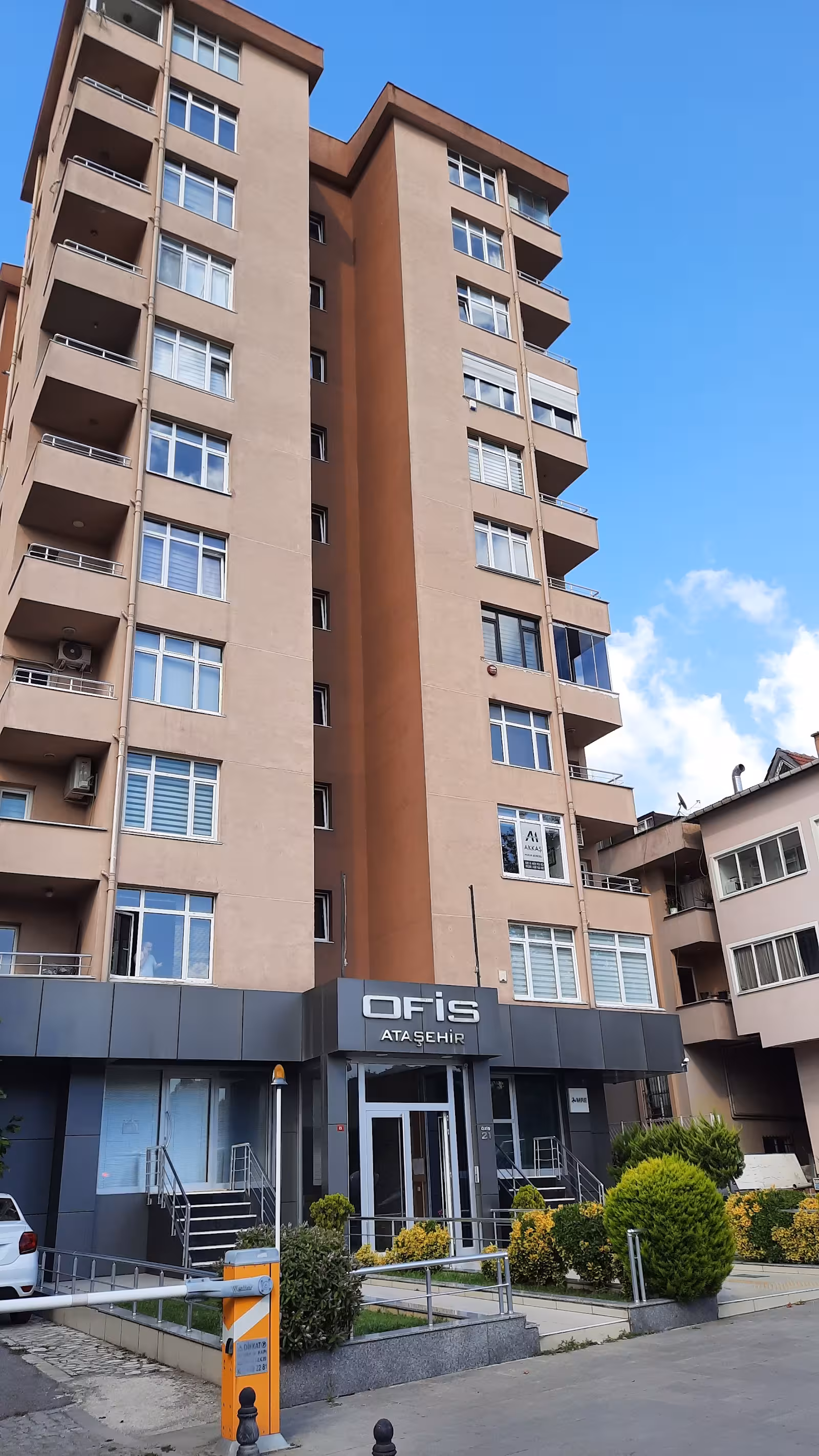 OFIS ATAŞEHIR — Ofis Ve İş Merkezleri · fotoğraf 1