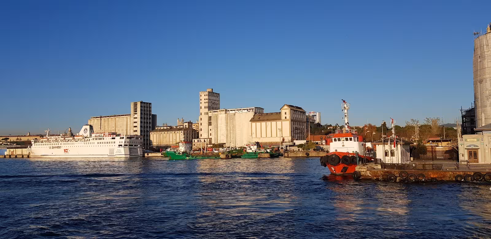 Haydarpaşa Limanı — Limanlar, Üsküdar · fotoğraf 4