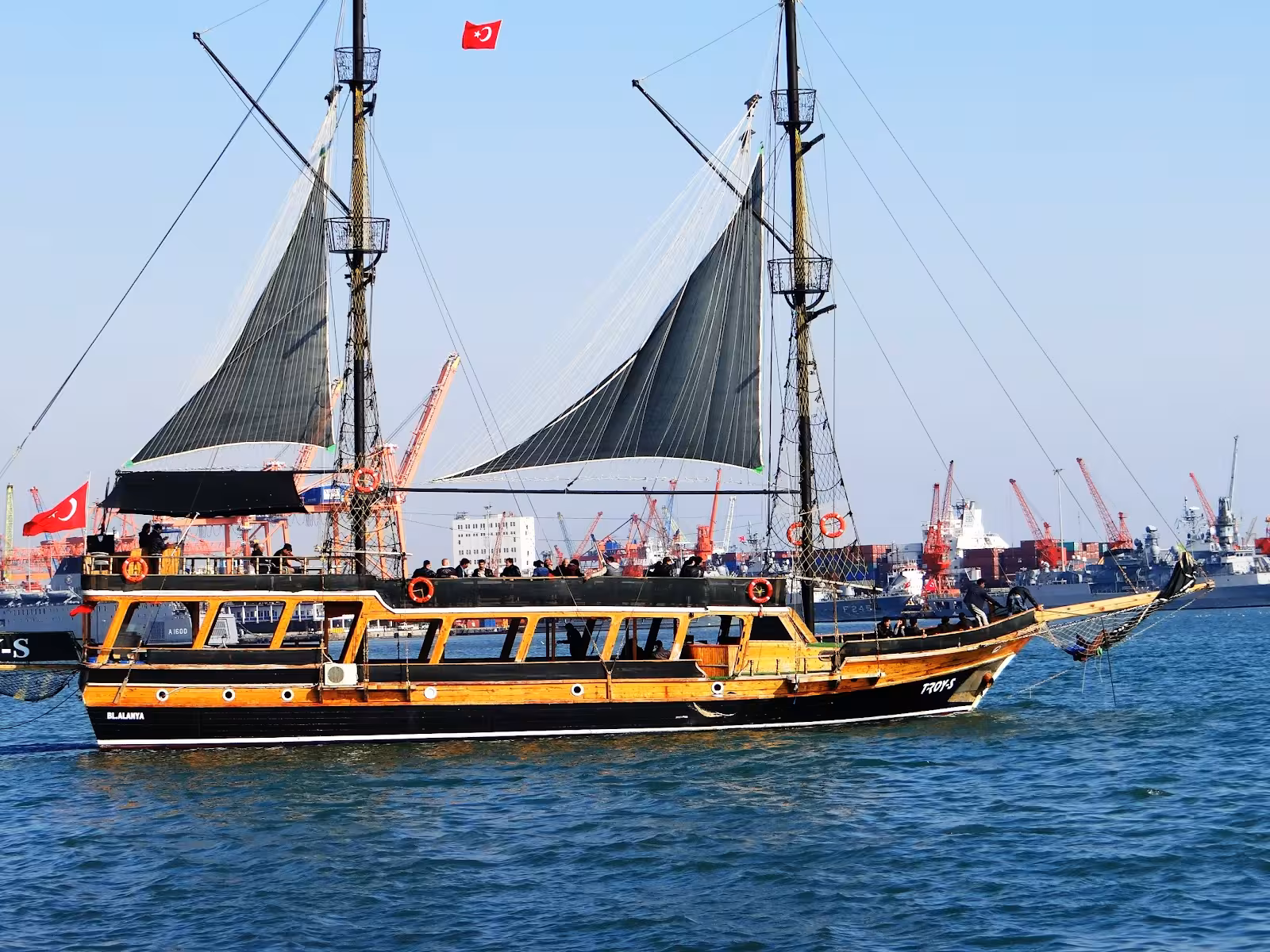 Mersin Uluslararası Liman İşletmeciliği AŞ — Limanlar, Akdeniz · fotoğraf 5