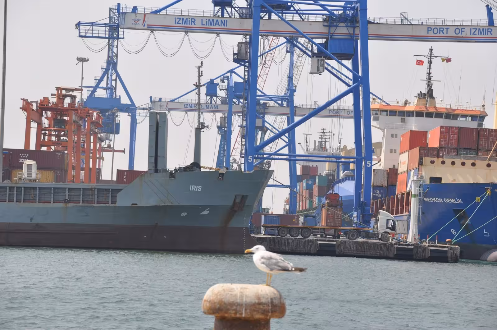 TCDD Izmir Limanı İşletmesi Müdürlüğü — Limanlar, Konak · fotoğraf 1