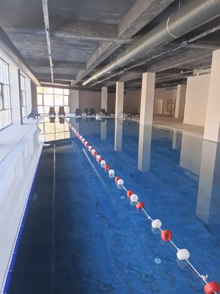 Santorini Fitness Salonu ve Yüzme Havuzu — Yüzme Havuzları, Çiğli · fotoğraf 2