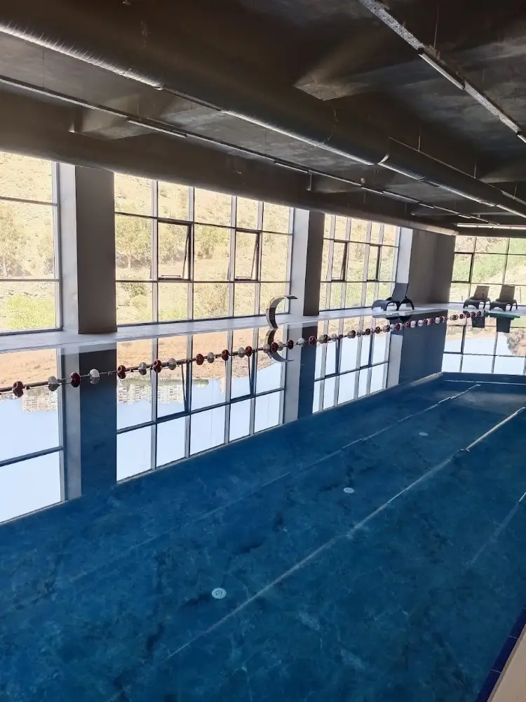 Santorini Fitness Salonu ve Yüzme Havuzu — Yüzme Havuzları, Çiğli · fotoğraf 3