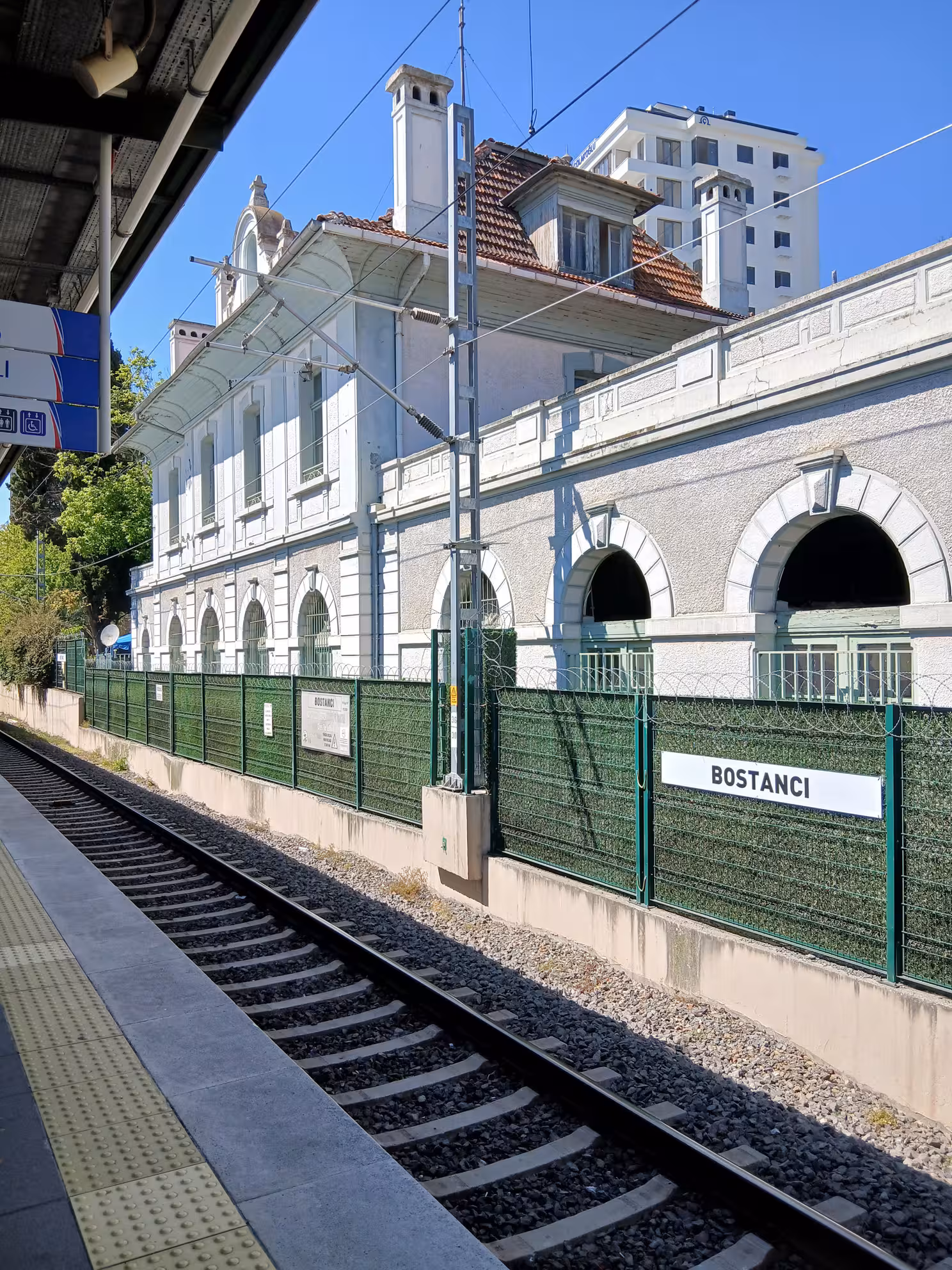 Bostancı — Tren İstasyonları, Kadıköy · fotoğraf 3