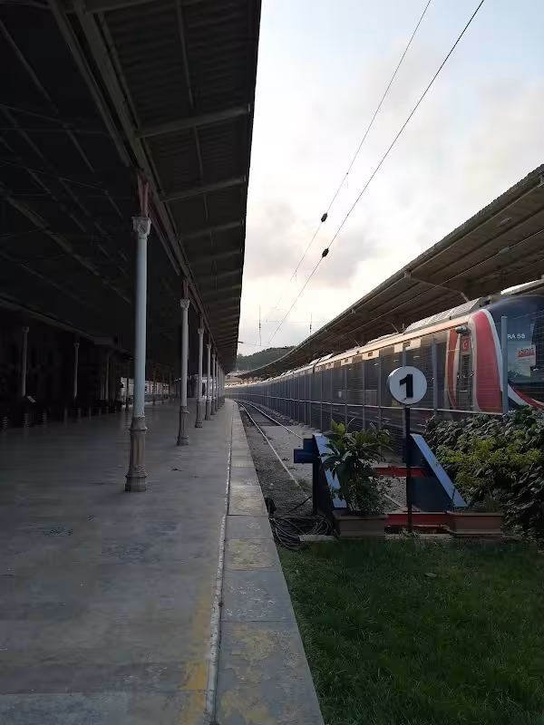 Tcdd — Tren İstasyonları, Fatih · fotoğraf 3
