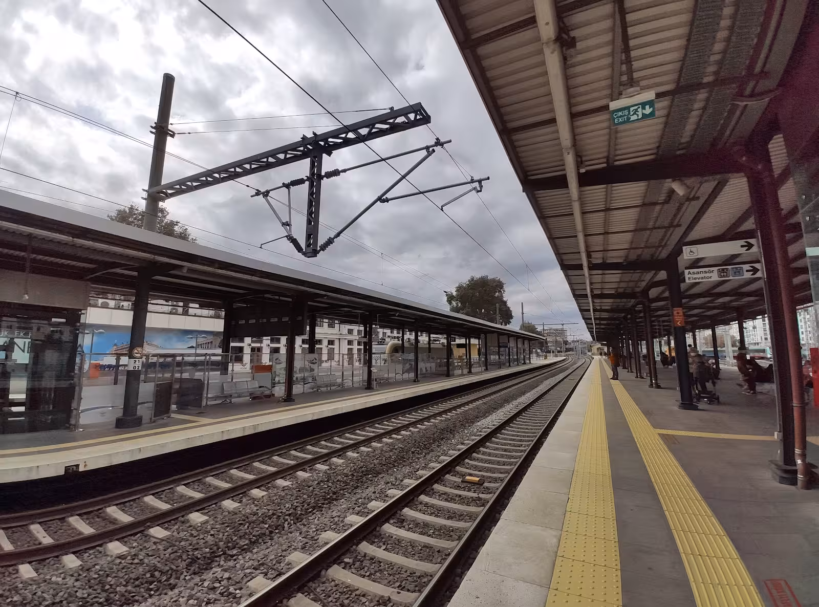 Pendik — Tren İstasyonları, Pendik · fotoğraf 1