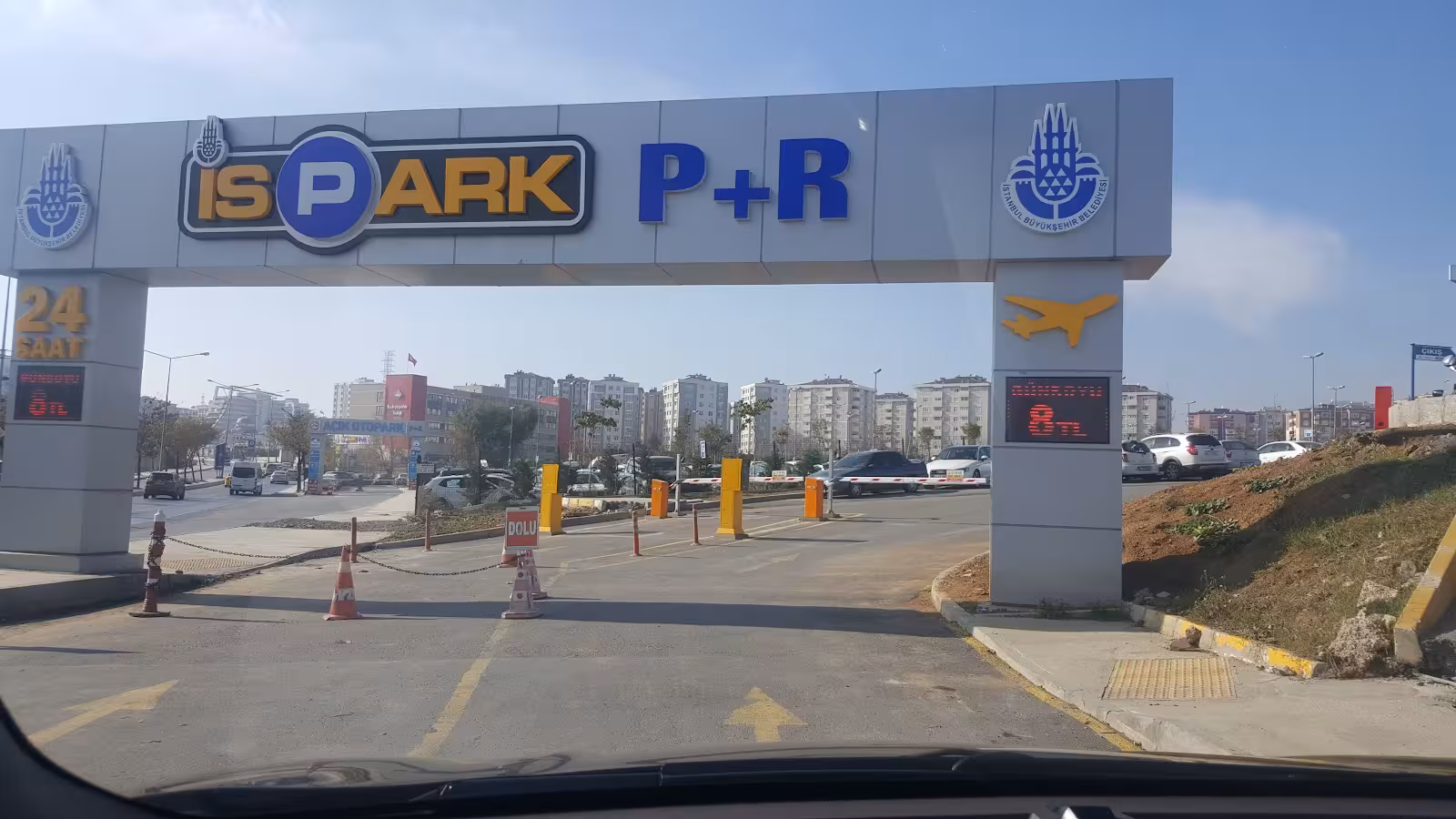 İSPARK Sabiha Gökçen Açık Otoparkı Otoparkı — Otoparklar · fotoğraf 1