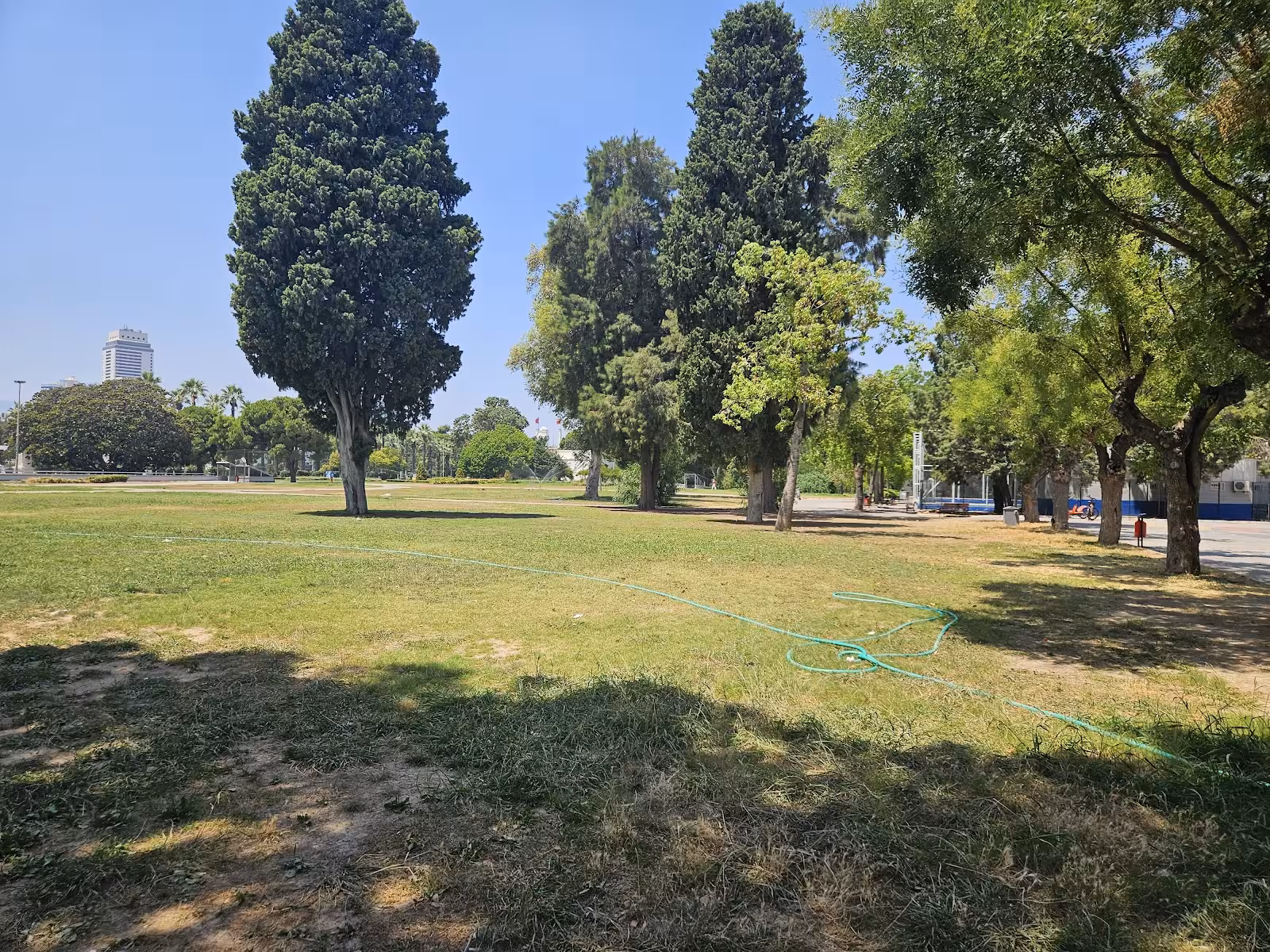İZMİR BÜYÜKŞEHİR BELEDİYESİ İZELMAN A.Ş. Kültürpark Yeraltı Otoparkı — Otoparklar, Konak · fotoğraf 5
