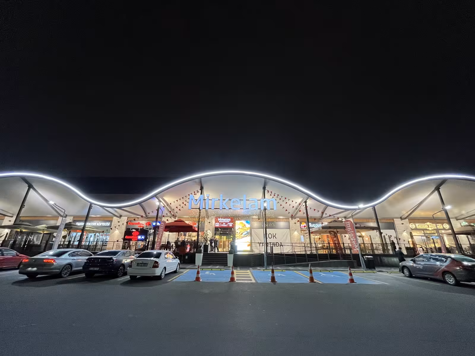Mirkelam Dinlenme Tesisleri — Dinlenme Tesisleri, Sancaktepe · fotoğraf 3