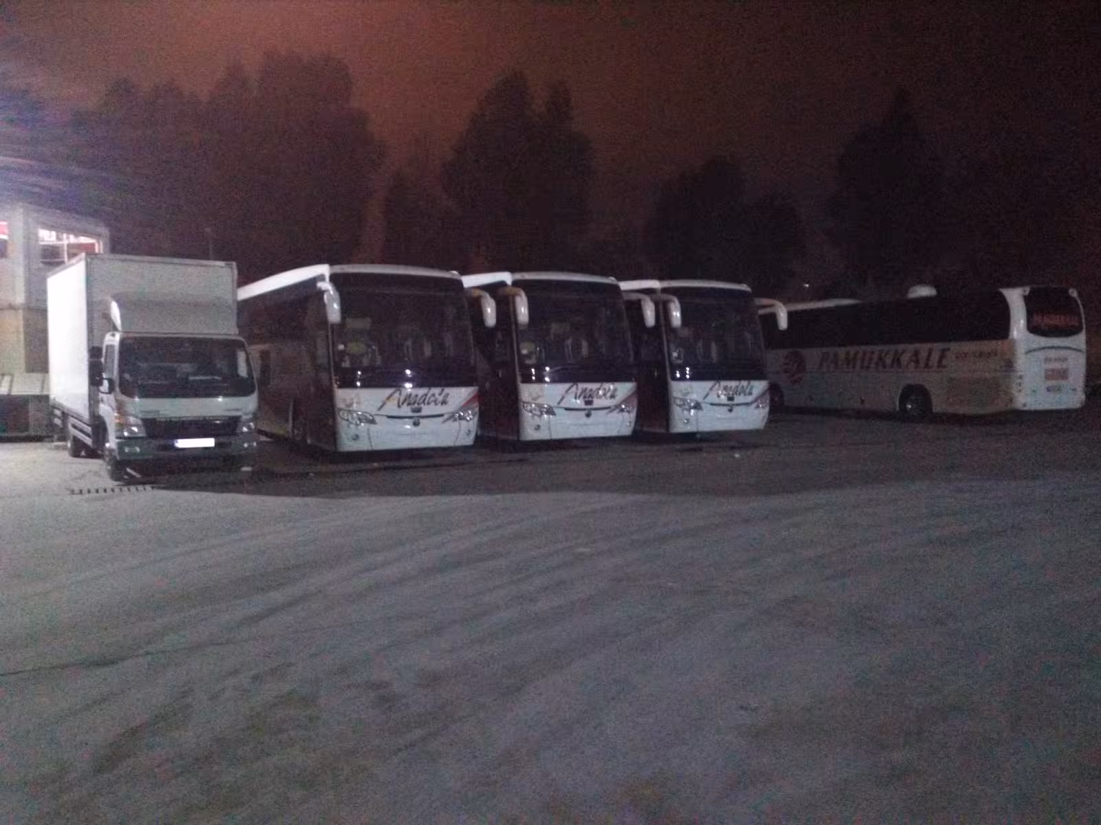 Pamukkale Turizm Mola Yeri — Dinlenme Tesisleri, Bornova · fotoğraf 1
