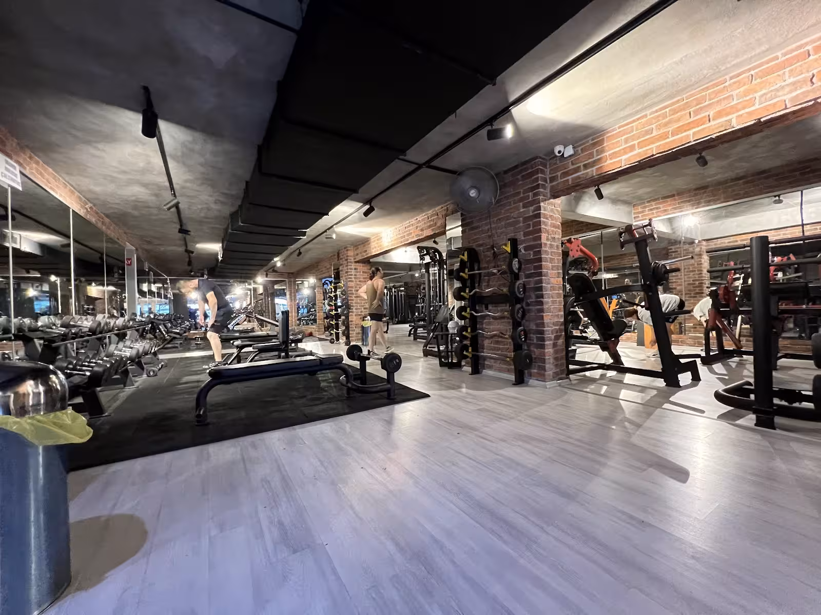 Red Line Fitness Sultanahmet — Fitness, Fatih · fotoğraf 1