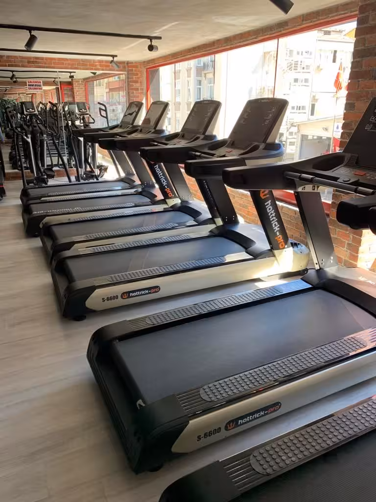 Red Line Fitness Sultanahmet — Fitness, Fatih · fotoğraf 4
