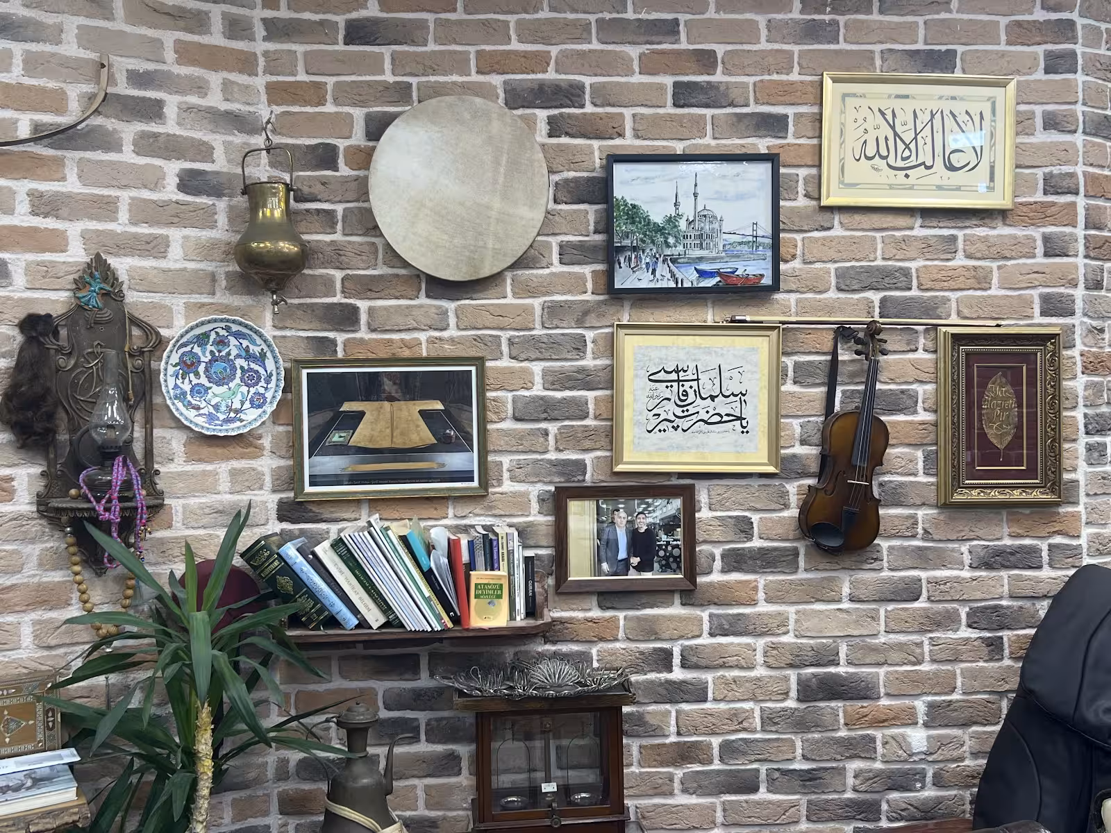 Fatih Erkek Kuaförü / Kıztaşı — Berberler, Fatih · fotoğraf 5