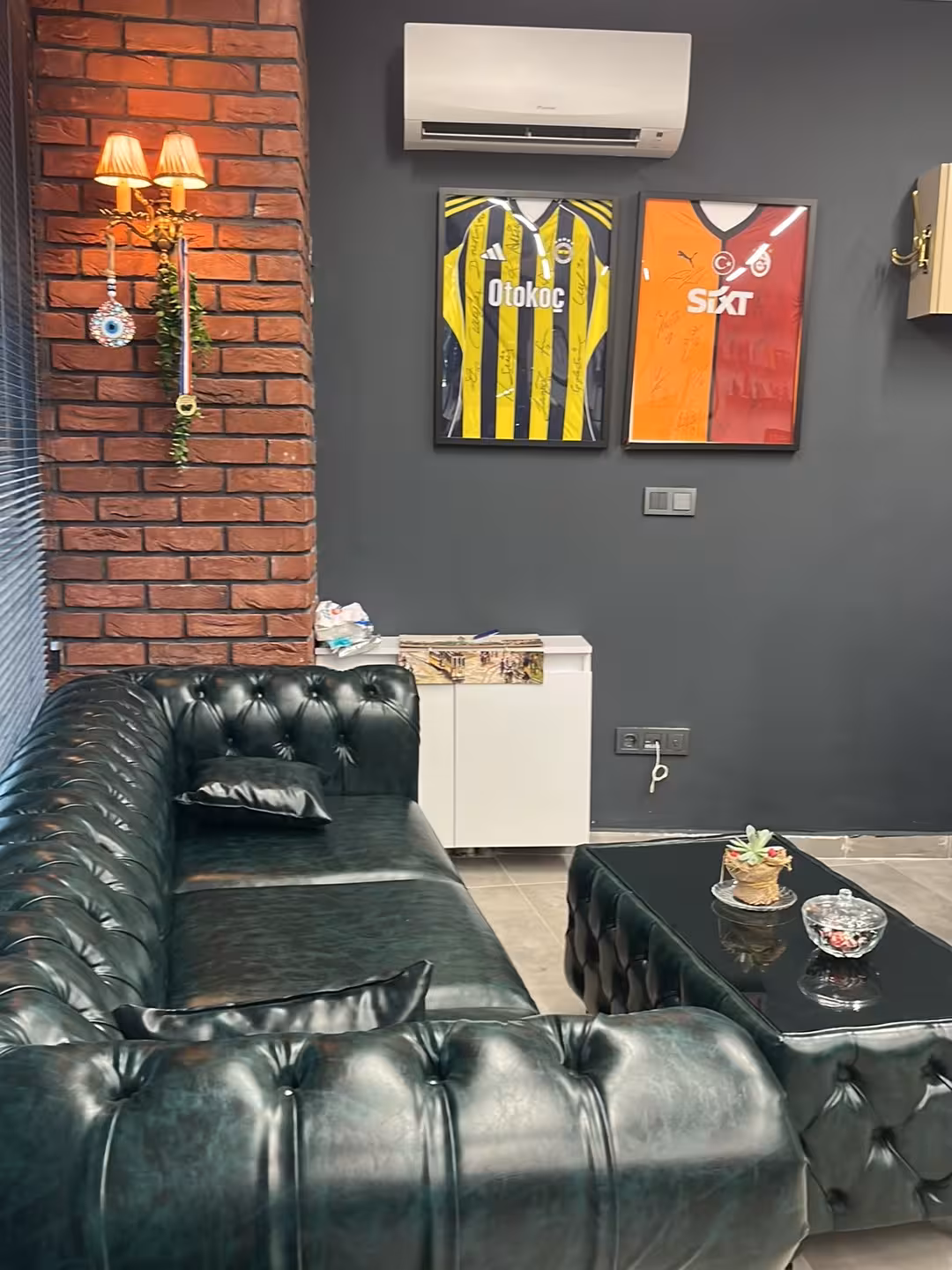 Özgür Erkek Kuaförü. — Berberler, Maltepe · fotoğraf 4