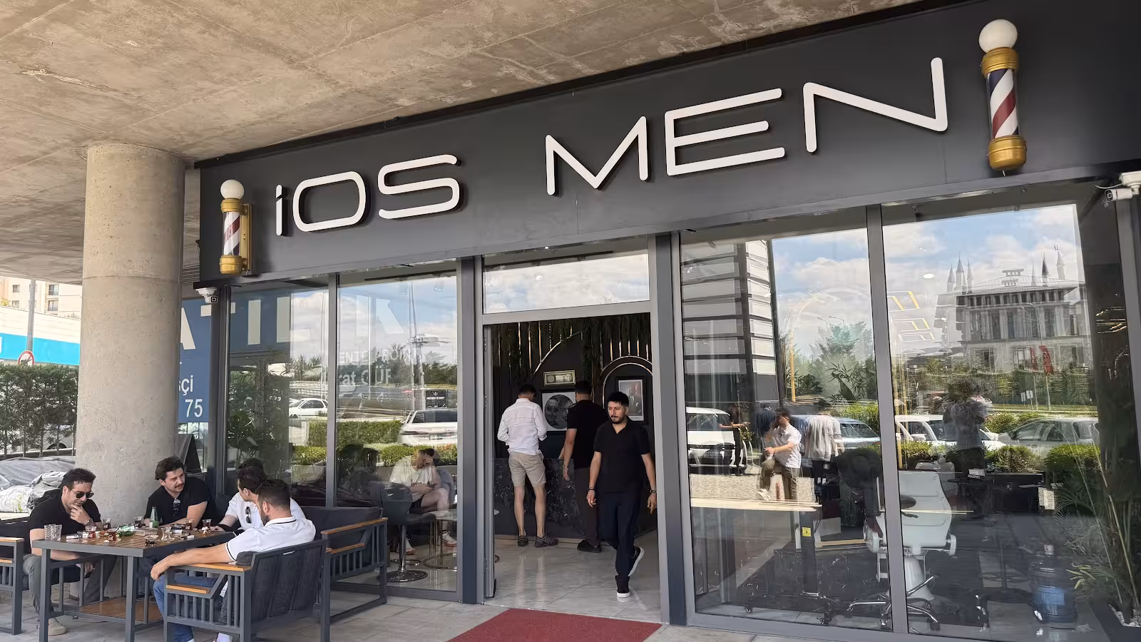 İos Men Vip Erkek Kuaförü ve Bakım Merkezi — Berberler, Yenimahalle · fotoğraf 5