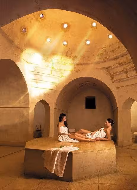 Massage Spa Turkish Bath Aura Wellness — SPA ve Masaj Merkezleri, Fatih · fotoğraf 1