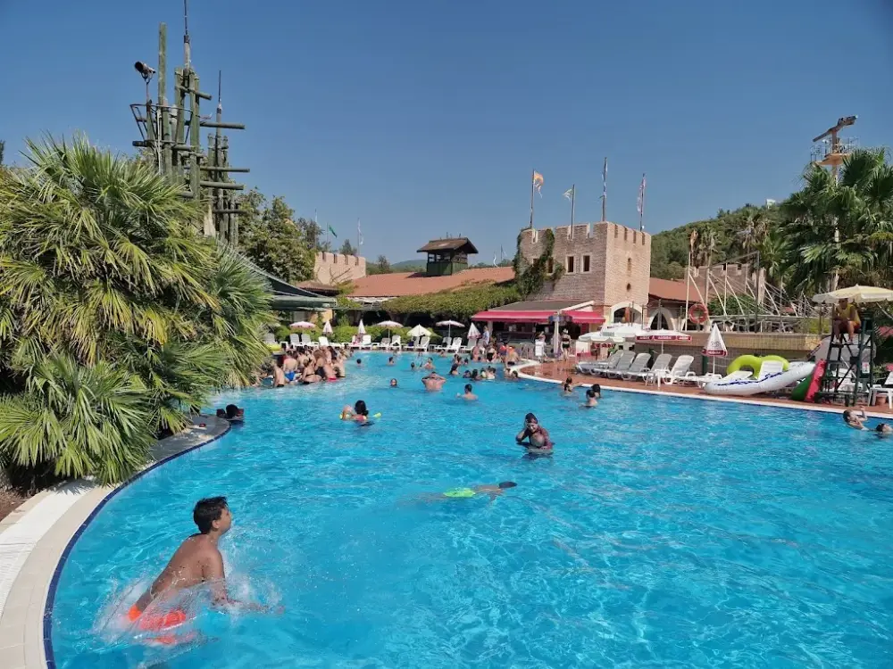 Aqua Fantasy Aquapark — Yüzme Havuzları, Selçuk · fotoğraf 3