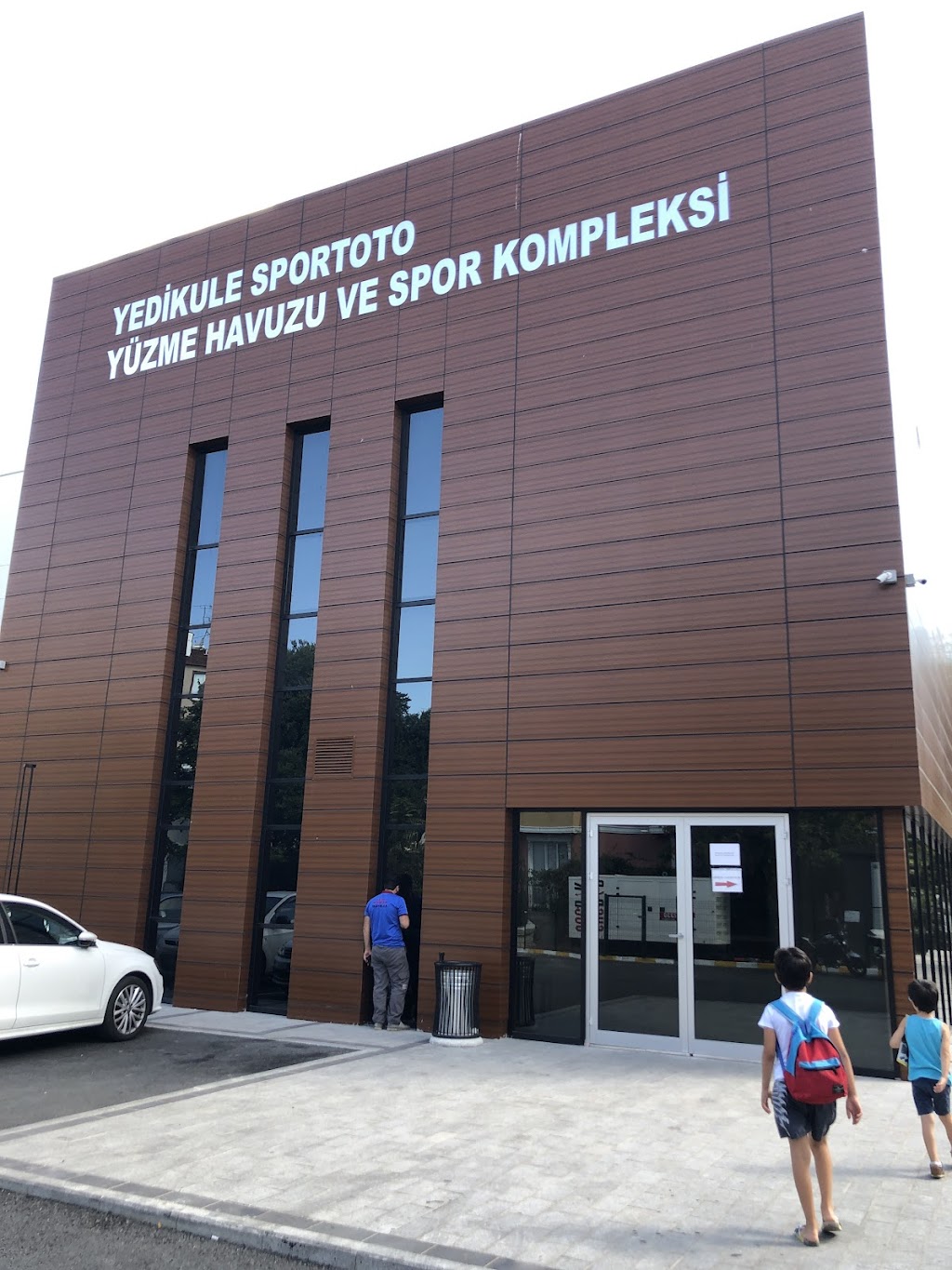 Fatih Belediyesi Yedikule Yüzme Havuzu ve Spor Kompleksi
