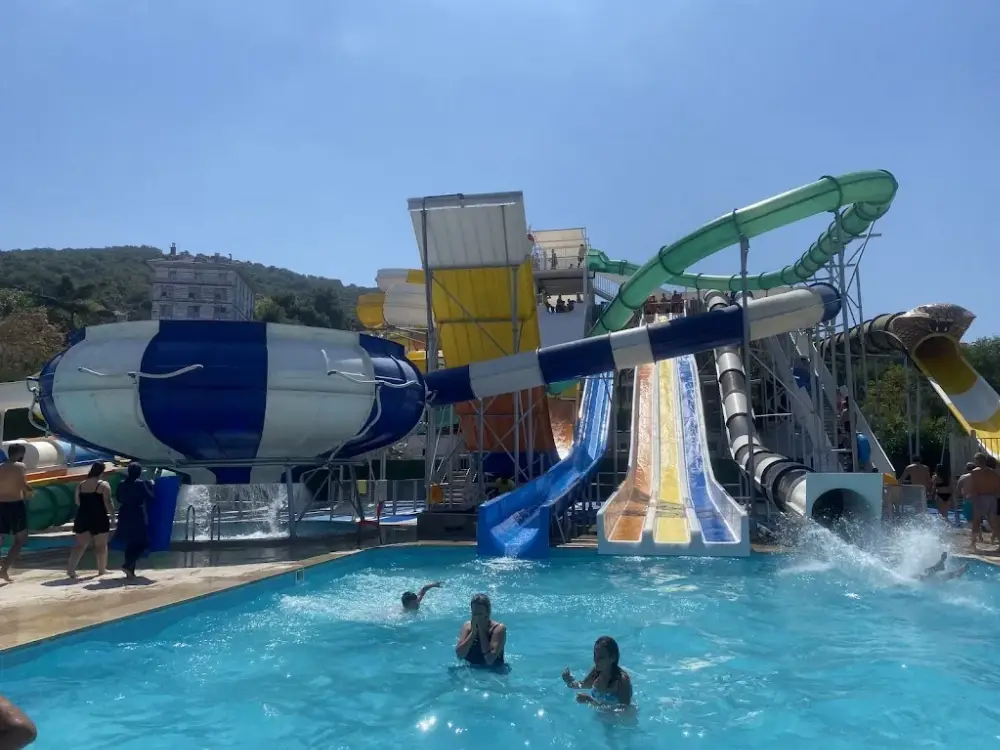 Cevahir Aqua Heybeliada — Yüzme Havuzları, Adalar · fotoğraf 3